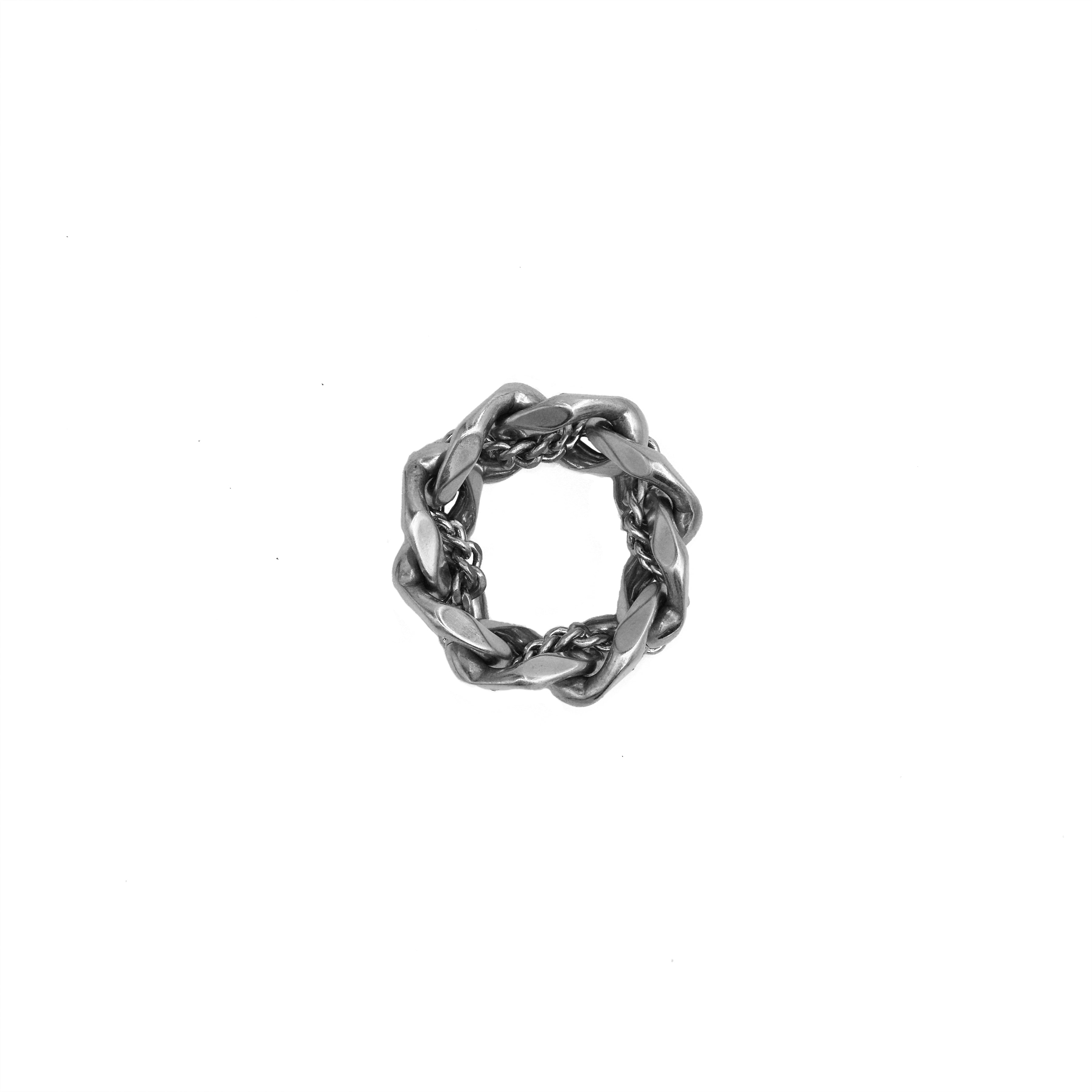 Curb Chain Ring X2 | Curb Chain Ring | Maŕa Peralta Studio