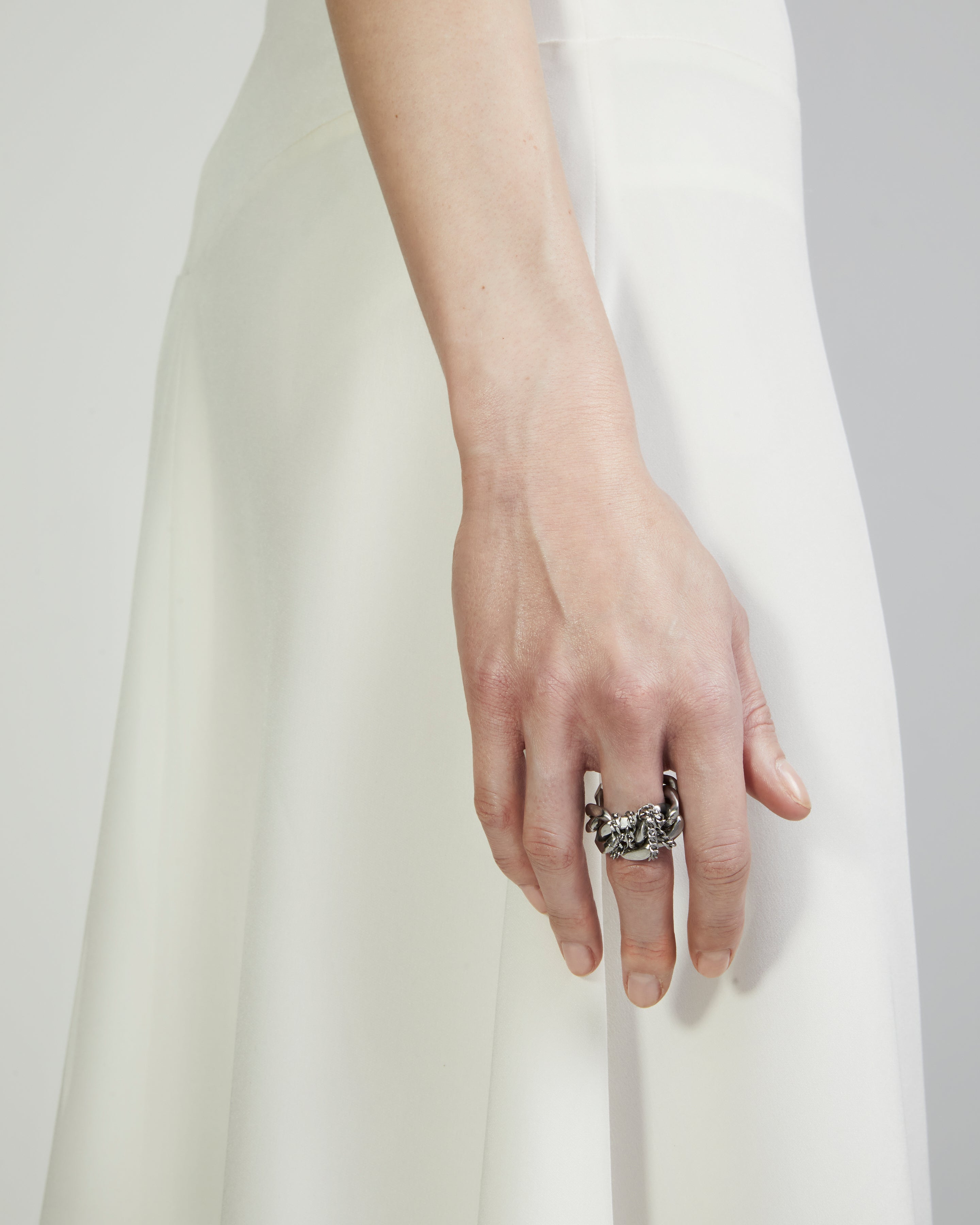 Knotted Curb Chain Ring | Curb Chain Ring | Maŕa Peralta Studio