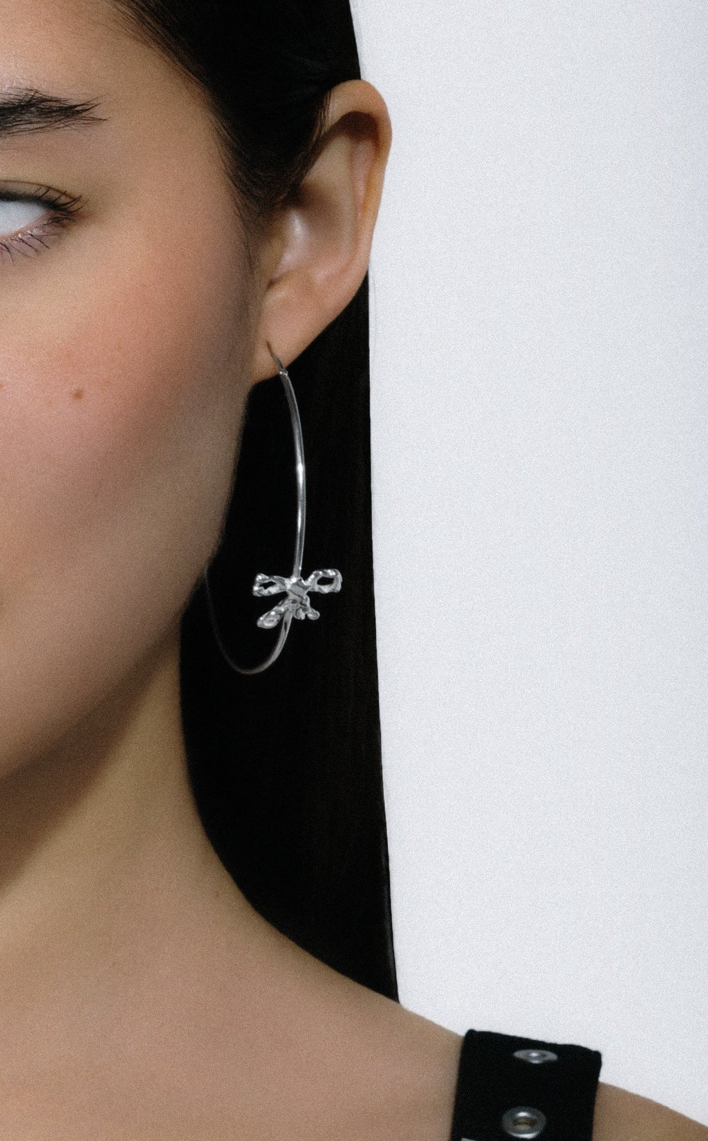 LIQUIFIED BOW Hoops - Moveslowfast