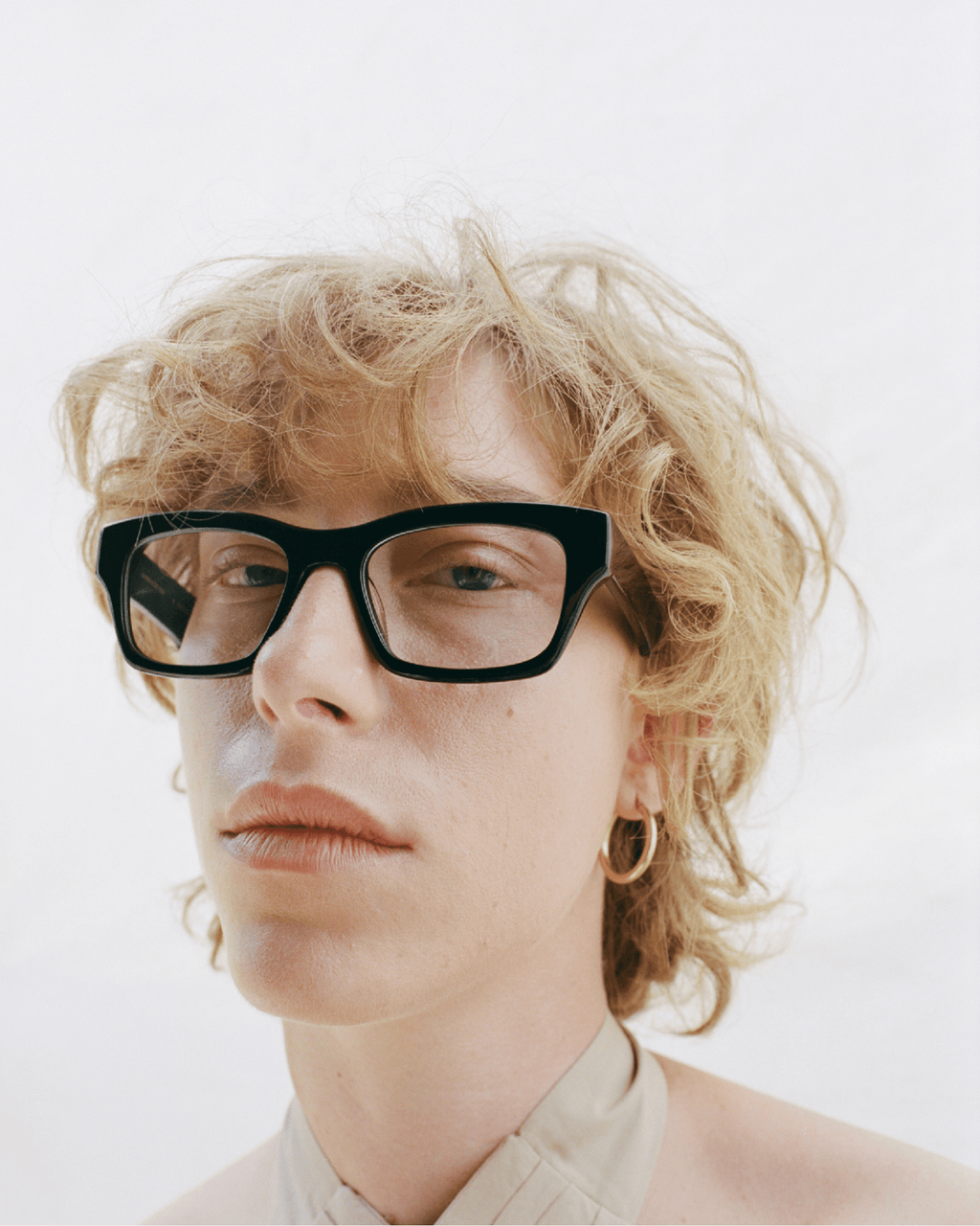 AUBERGINE Bio-Acetate Wayfarer Frame Sunglasses for Men & Women | Black | Sunnies Collection | OLLU