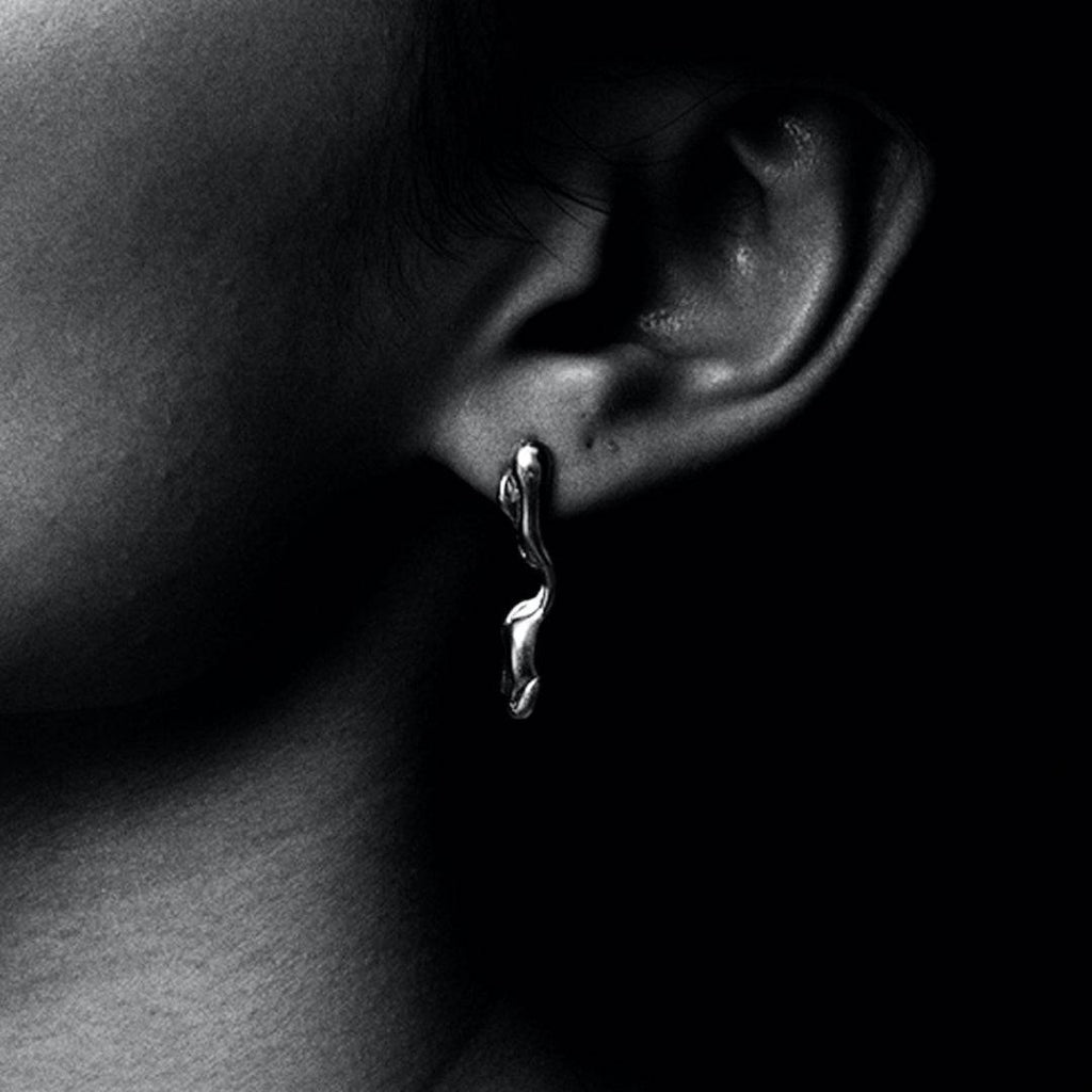 Crybaby Earring (NHS XRAY SILVER) - MVESLW-FST