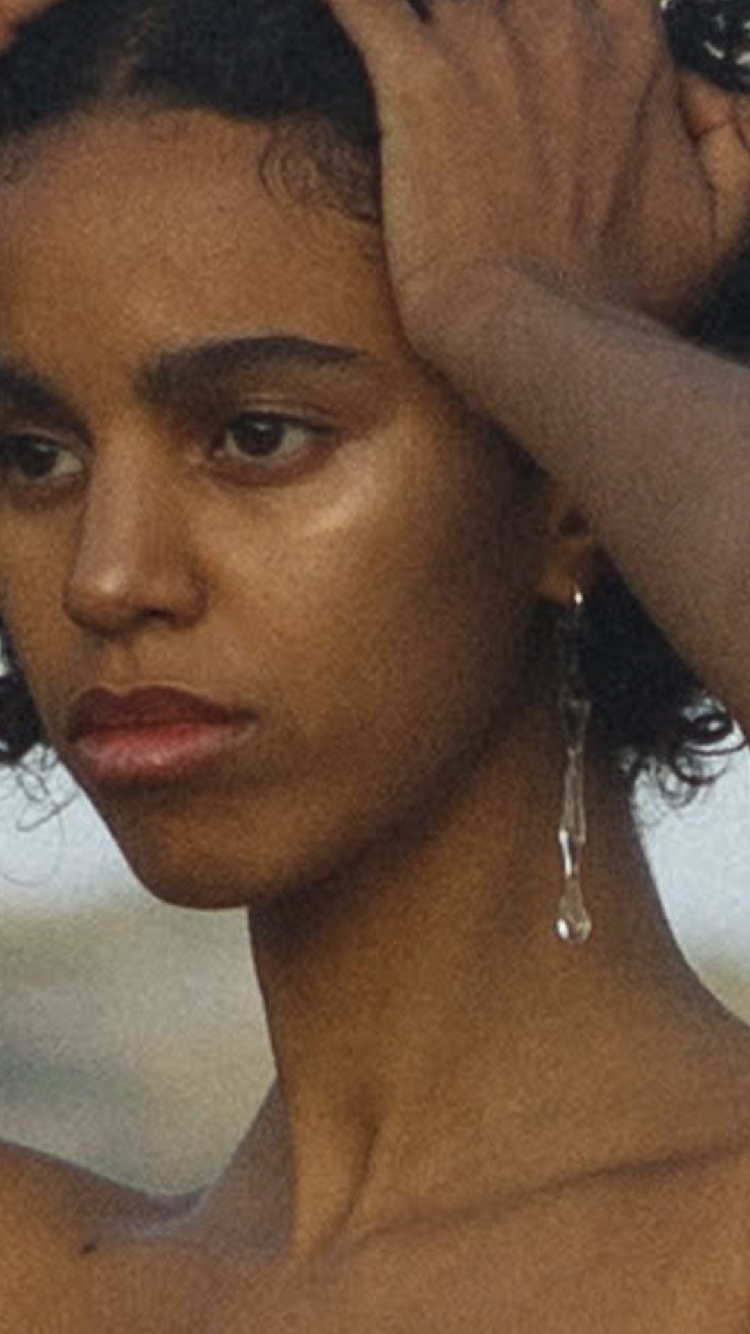 Pendant 00004 - Moveslowfast